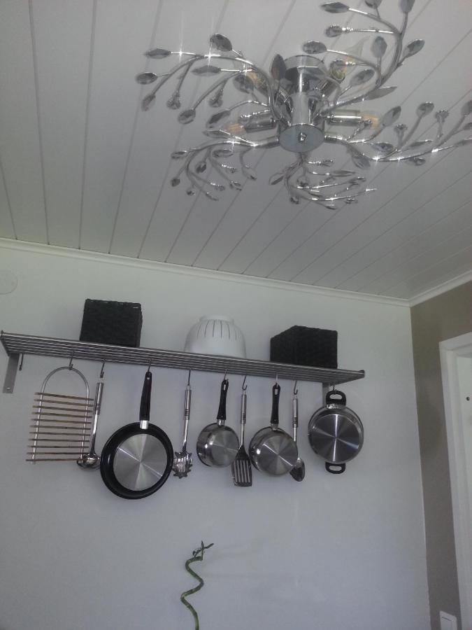 Poppelstrand Nuuksio, Pet friendly guest apartment Extérieur photo